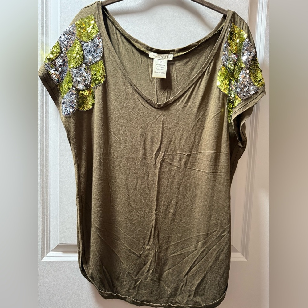 Arden B Green Embellished Short Sleeve Tee